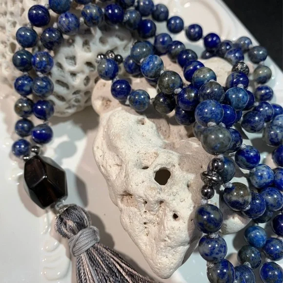 Handmade Silk Thread Knotted Lapis Lazuli Mala 108 / Yoga Meditation Necklace - Picture 8 of 8